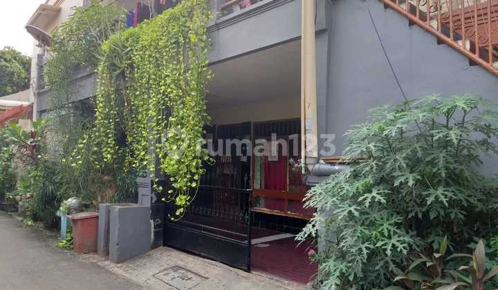 Rumah Kost Dijual di Karet Kuningan Jakarta Selatan 30 Kamar Full Terisi- Raih Pasive Income Rumah Kost Dijual di Karet Kuningan Jakarta Selatan 30 Kamar Full Terisi- Raih Pasive Income