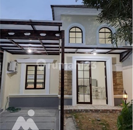 For Sale House in New Acacia Garden, Lippo Cikarang, Furnished, Already Renovated, Eligible for KPR (Home Ownership Credit).