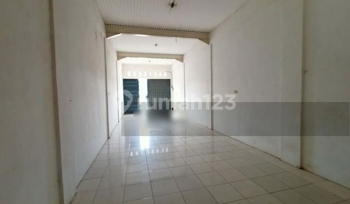 For Rent: 3-Story Shop House on Kalimalang Inspection Road, South Tambun, Bekasi. 2