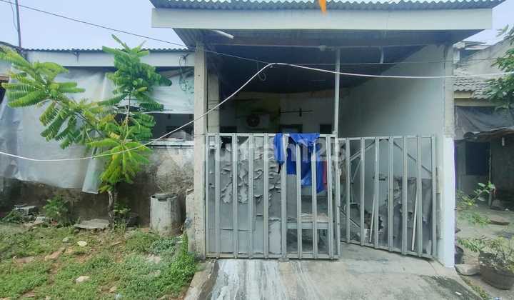 Dijual 2 Rumah Gandeng Hook dan Badan di Perum Cijingga Dekat Lippo Cikarang-Strategis Dekat Kemana-mana