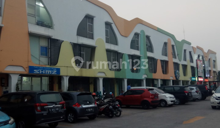 For Sale: 3-Story Shophouse at Trivium Square, Strategic Area of Citywalk Lippo Cikarang