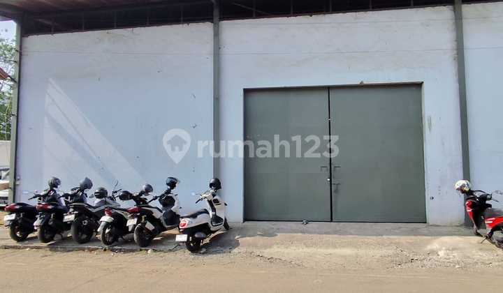 Warehouse for rent on Jl. Tipar Cakung with an area of 1.5 Ha Warehouse for rent on Jl. Tipar Cakung with an area of 1.5 Ha