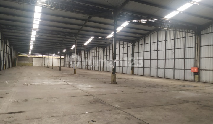 Ready-to-Use Warehouse in Cakung Ready-to-Use Warehouse in Cakung