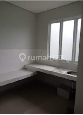 For rent & for sale Yarra house size 10x17 2