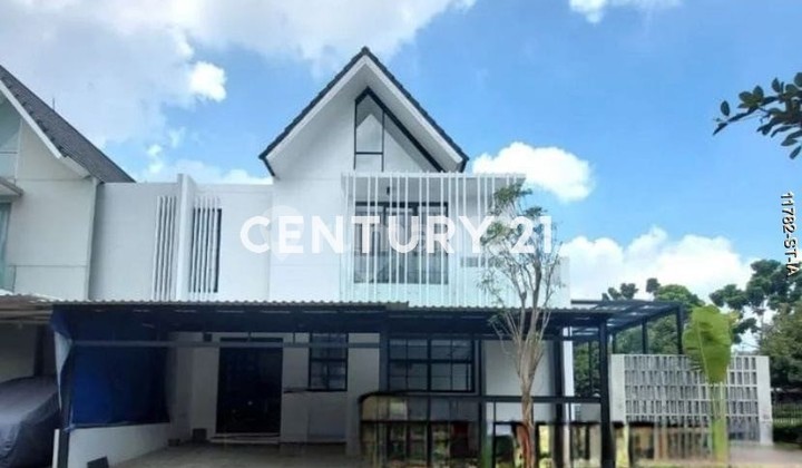 Rumah Posisi Hook  Renovated Dilengkapi Kolam Renang Di Bintaro