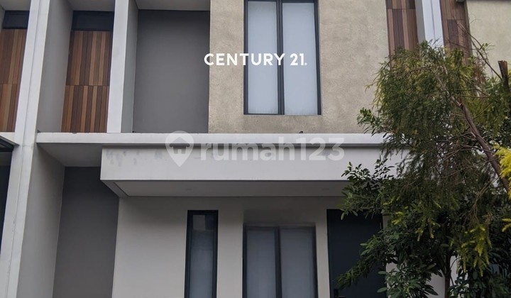 Dijual Rumah Dua Lantai Siap Huni Di U Ville Bintaro