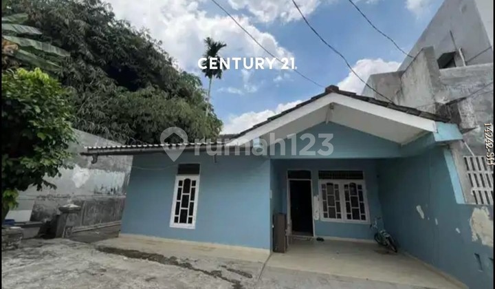 For Sale House Strategic Hook Position Near Station And Flood-Free