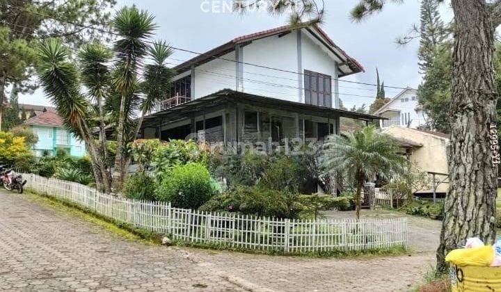 Dijual Villa Istana Bunga Lembanglingkungan Asri Tenang Nyaman 1