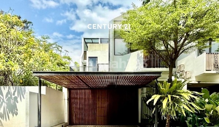 Dijual Rumah Hommy Samping Fasum Dengan View Kolam Renang Dijual Rumah Hommy Samping Fasum Dengan View Kolam Renang