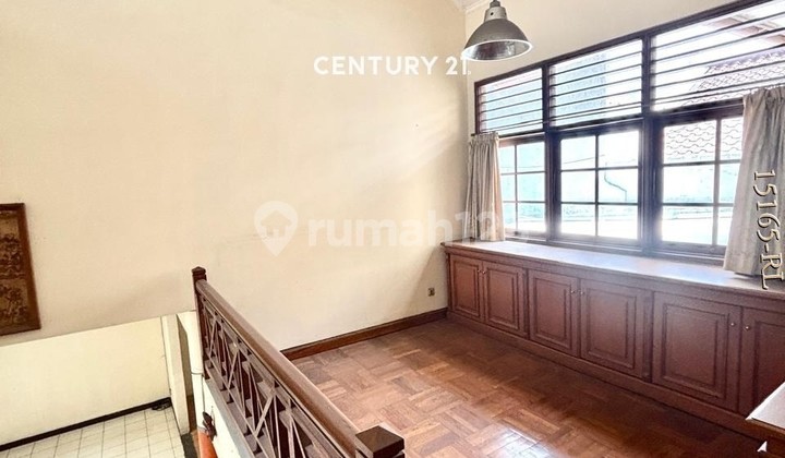 Dijual Rumah Lahan Luas Di Sektor 3 Bintaro  2