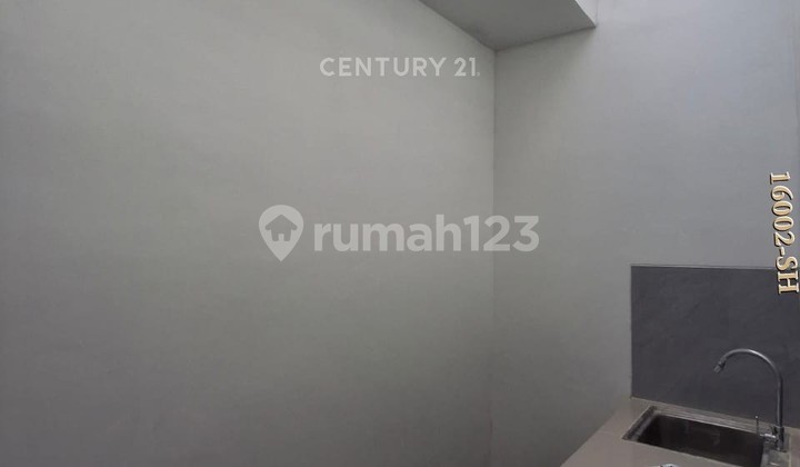 Dijual Rumah Mewah Siap Huni Baru 2 Lantai Ready di Pamulang