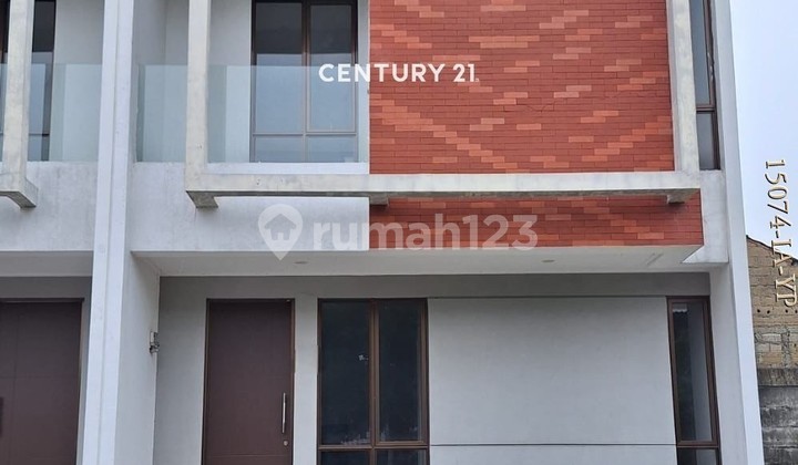 For Rent Ready-to-Live House in Melia Garden Cluster Graha Raya For Rent Ready-to-Live House in Melia Garden Cluster Graha Raya