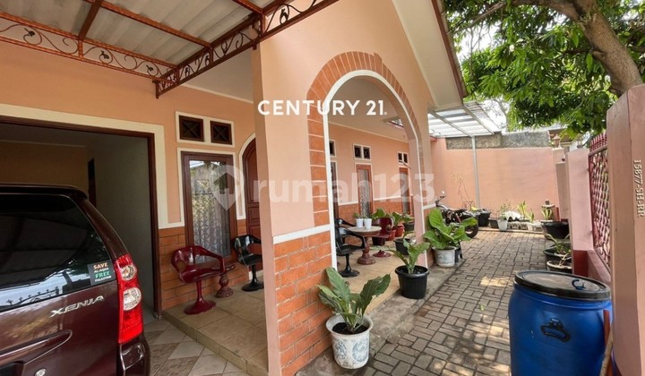 Dijual Rumah Dalam Lingkungan Asri Berjalan Lebar di Cipadu 2