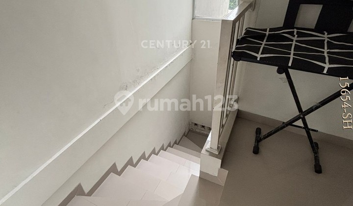 For Sale: Ready-to-Occupy House within a Cluster in Parung Serab 2