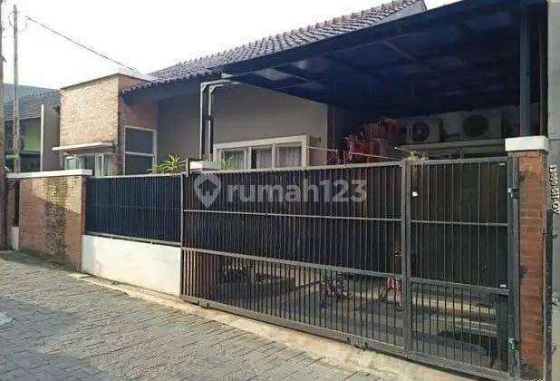 Dijual Rumah Siap Huni Dalam Komplek Di Perbatasan Pesanggrahan 1