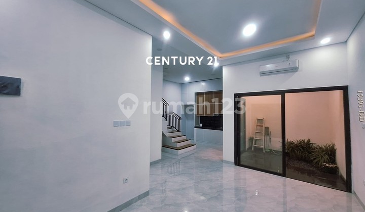 New House with New Furnished Modern Tropical Smart Home Style New House with New Furnished Modern Tropical Smart Home Style