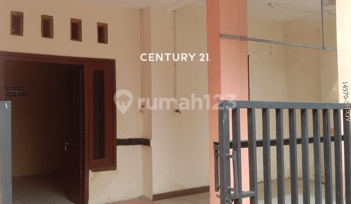 FOR SALE CHEAP HOUSE in Strategic Location in Tangerang