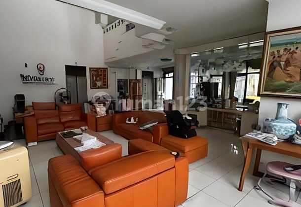 Rumah Mewah Dekat Bina Bangsa School Kota Semarang 2