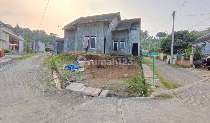 Rumah besar Semarang barat dekat Tol Manyaran 1