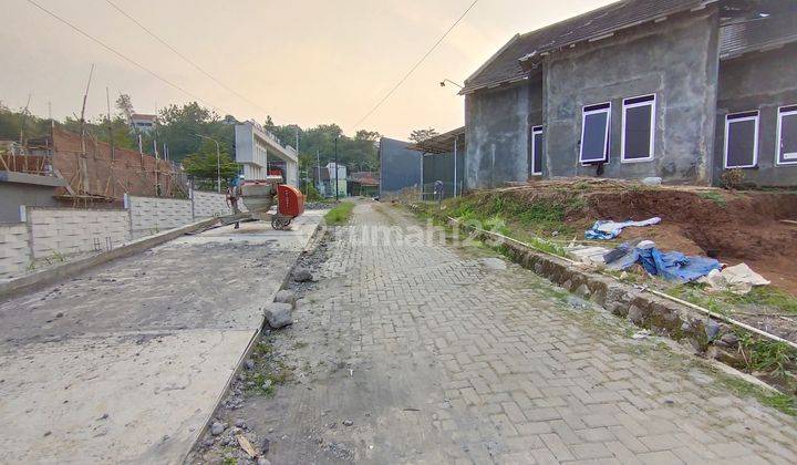 Rumah besar Semarang barat dekat Tol Manyaran 2