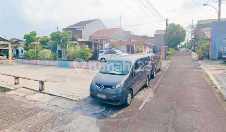 Rumah Strategis di Banyumanik Dekat Swalayan Ada 2