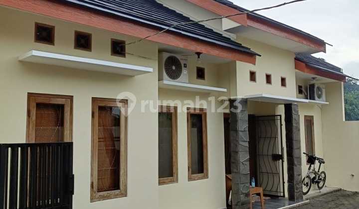 Sell Ready-to-Live House in Strategic Location at Monjali Near UGM Campus
