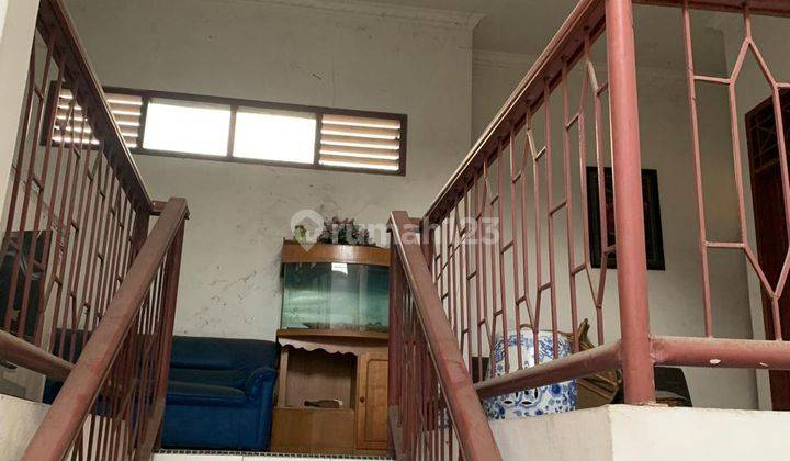 Dijual Rumah Mewah di Perumahan Menteng Indah, Lokasi Strategis, Luas 261 m² 2