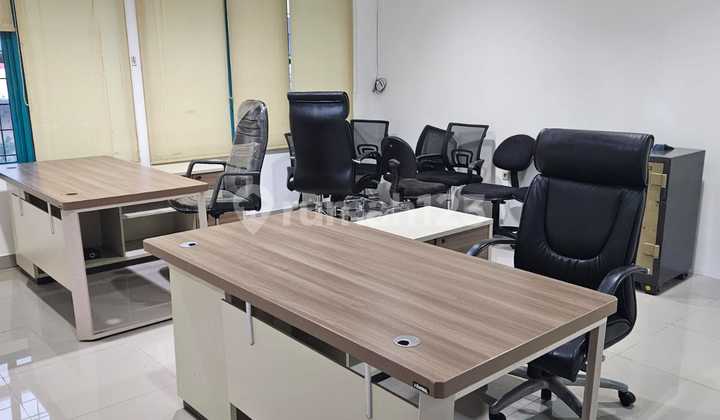 Shop House in Gading Kirana Ready to Use, Prime and Strategic Location