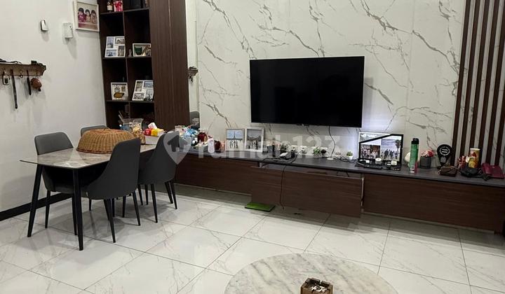 Dijual Rumah Di Gading Harmony Rapi Siap Huni Jalan 2 Mobil Bebas Banjir