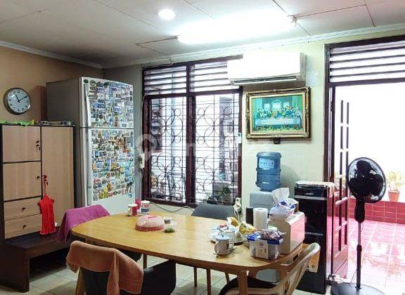 Jual Cepat. Turun Harga Rumah 2 Lt Siap Huni Pelepah Hijau Gading Pandawa Jakarta Utara 2