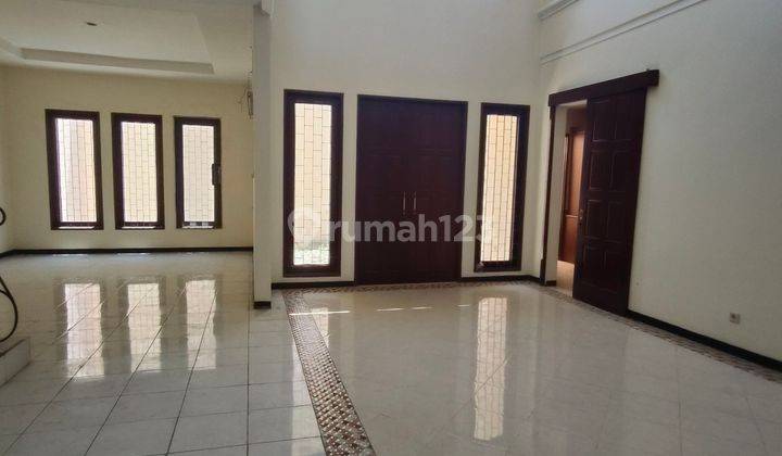 Disewakan cepat
Rumah Villa Galaxy Dekat Raya Merr Strategis Bgus Row Jln 2.5 Mbl
Surabaya

Rumah Villa Galaxy
Dekat raya merr
Dekat Galaxy Mall
100 m dari raya merr
STRATEGIS BAGUS
 1