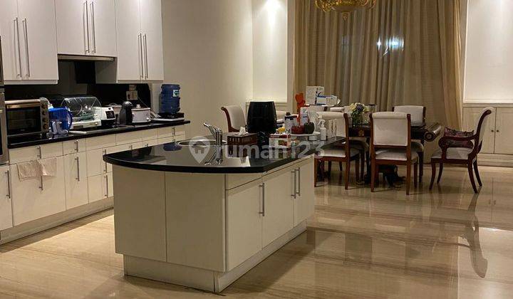 JANUR KUNING RESIDENCE KELAPA GADING 3 LANTAI LUAS 310 JALAN 2 MOBIL 1