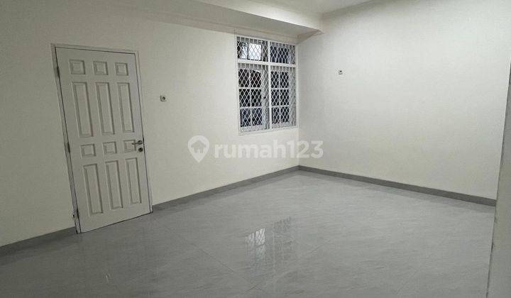 Rumah Bagus Rapi Siap Huni Di Janur Elok, Kelapa Gading 2