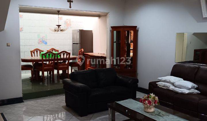 Rumah 2 Lantai Full Furnish Di Janur Elok, Kelapa Gading 1