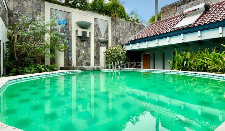 Turun Harga Rumah Mewah Di Menteng Semi Furnished 1