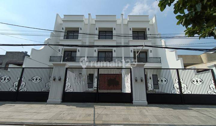 Brand New 3 Ruko Gandeng 3.5 Lantai Pulomas Barat Bersih  1