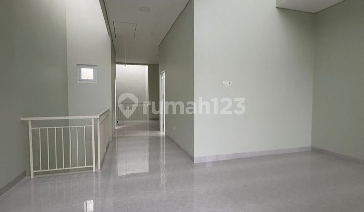 Brand New House in West Cengkir Street 2 Modern Minimalist Cars 2