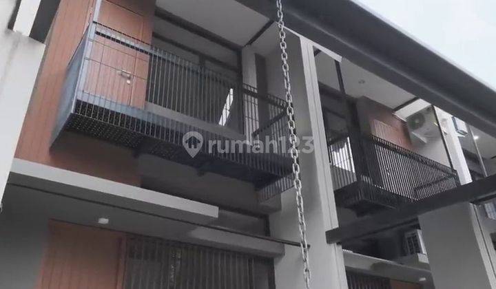 Rumah Depan Taman Full Furnished Fleekhauz Bsd 1