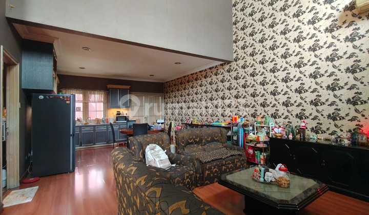 Rumah Hoek Luas 400 Di Taman Palem Lestari 2