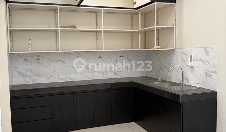 Quick Sale Beautiful Move-In Ready House Behind MKG Area 90 Square Meters