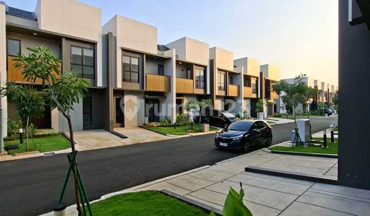 Dijual Cepat Bu Sumarecon Crown Gading Cluster Regia Brand New 2
