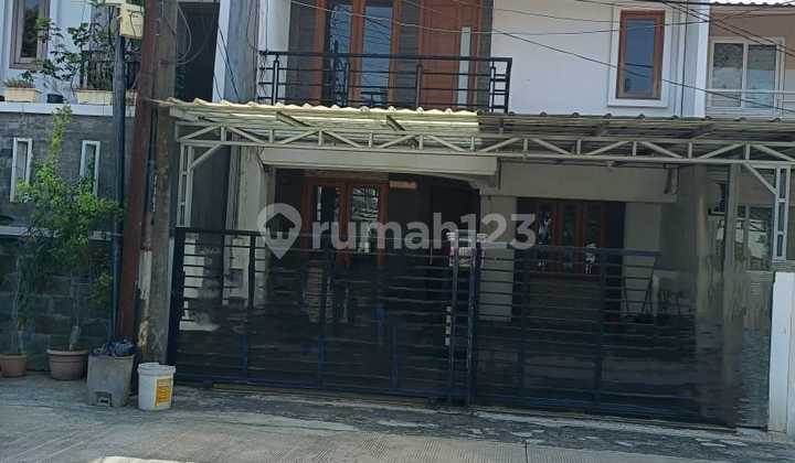 Rumah 2 Lt Minimalis Terpelihara Baik Siap Huni Di Pelapah Indah