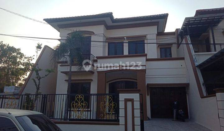 Rumah Villa Galaxy Dekat Raya Merr, Surabaya 2