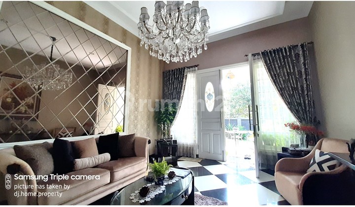 dijual rumah lux tengah kota jl sekartongeret bdg kotak material mewah lantai marmer