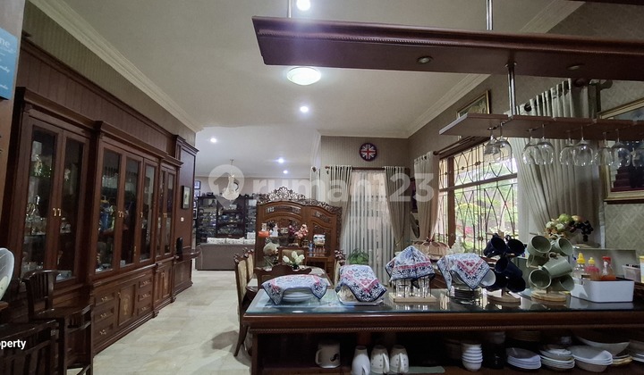 dijual rumah karang layung karang setra halaman luas tanah kotak hadap barat cocok untuk rumah tinggal atau usaha 