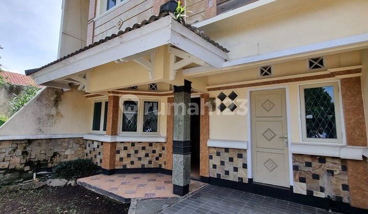 dijual rumah di bahagia permai 2 lantai lay out dalam sudah renov cocok untuk rumah tinggal pasangan muda