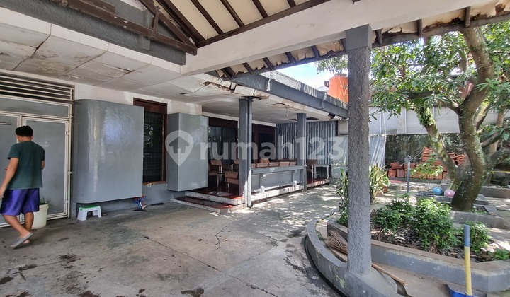 dijual rumah lama palasari pinggir jalan kotak hadap timur lebar 15 meter cocok utk kantor, usaha, resto cafe, klinik lokasi strategis