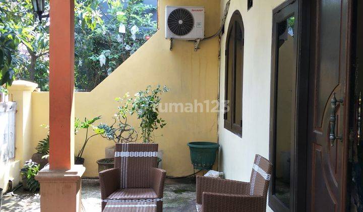 ruang tamu dijual rumah hoek wahana pondok