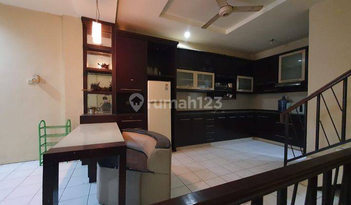 Dijual Ruko 4 Lantai di Jakarta Barat 2