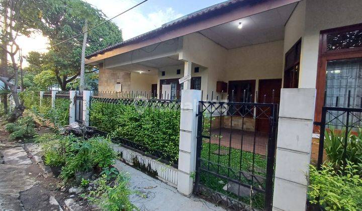 Dijual Rumah Hoek di Pekayon Bekasi 2